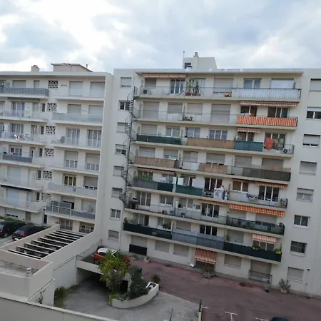 Mynice Mayflower Apartment *