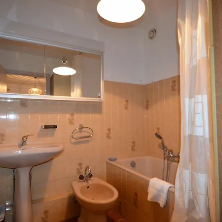 Mynice Mayflower Apartment