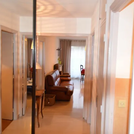 Mynice Mayflower Apartment *